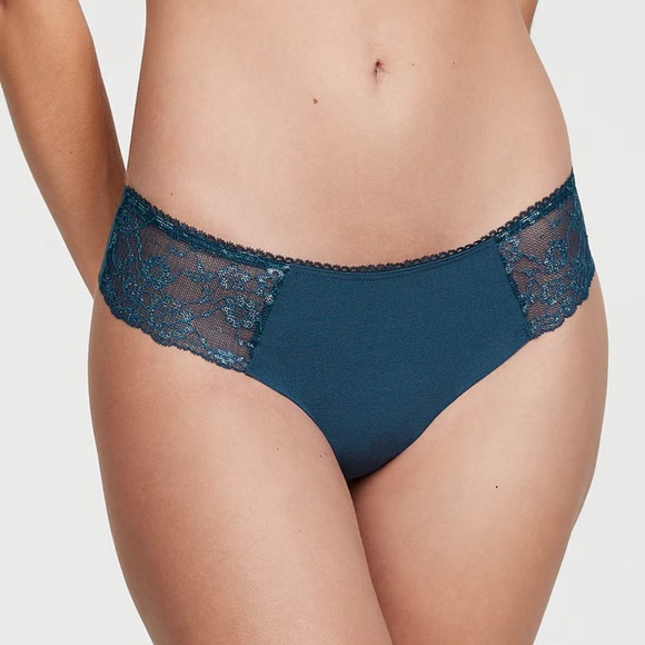 Victoria’s Secret NO-SHOW
Thong Panty - NEW - Picture 2 of 3